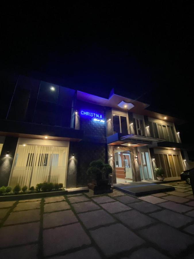 Christika Homestay Labuan Bajo Kültér fotó